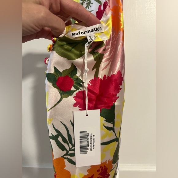 Reformation Jenni’s Silk dress - Picture 6 of 7